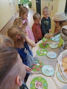 13 (1) (1) (1) (1) (1) (1) (1)