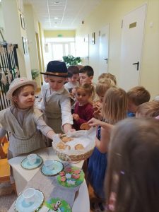 14 (1) (1) (1) (1) (1) (1) (1)