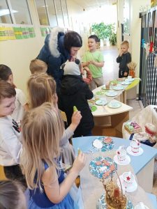 15 (1) (1) (1) (1) (1) (1)